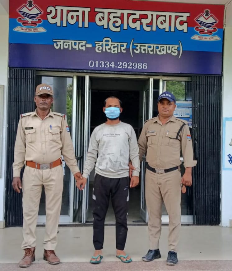 नाबालिक बालिका के साथ छेडखानी करने वाले अभियुक्त को बहादराबाद पुलिस ने गिरफ्तार कर भेजा जेल 